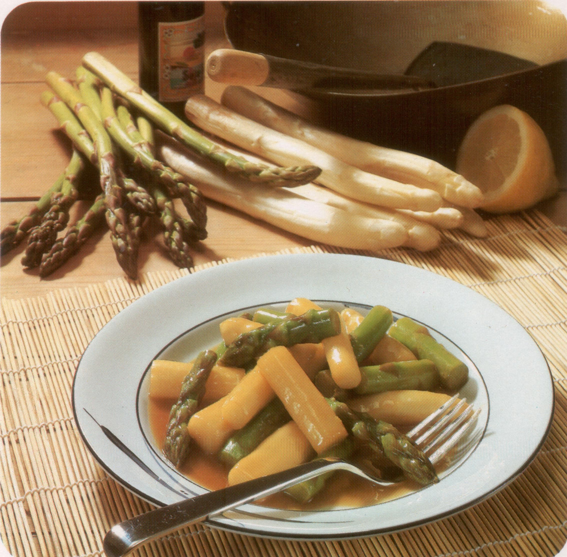 Asperges sauce à l'orange