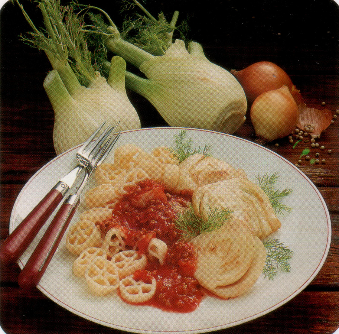 Fenouil à la sauce tomate