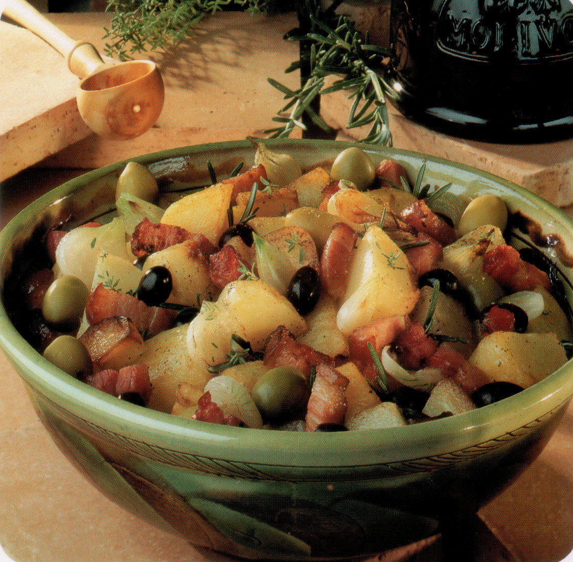 Ragoût de pommes de terre aux deux olives