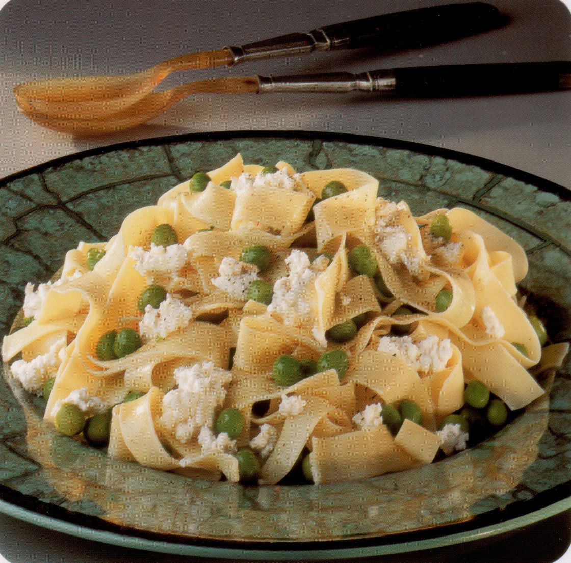 Pâtes aux petits pois et au chèvre frais