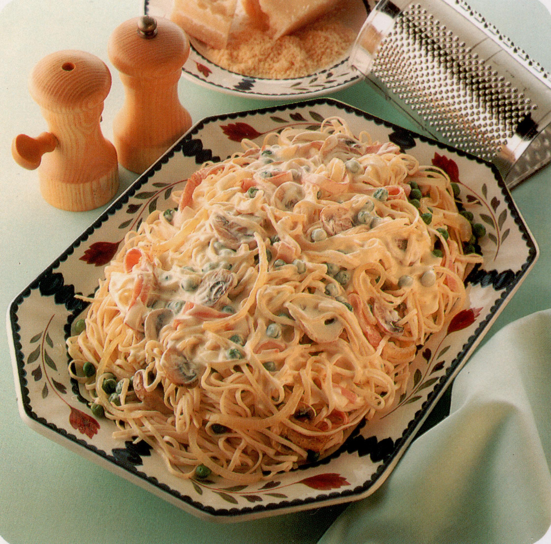 Tagliatelles aux petits pois et au jambon
