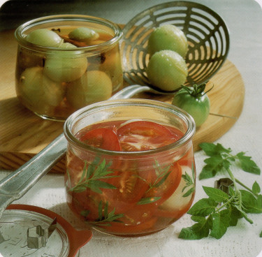 Tomates vertes et rouges