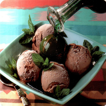 Glace au chocolat sauce menthe