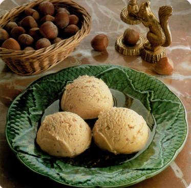 Glace à la noisette