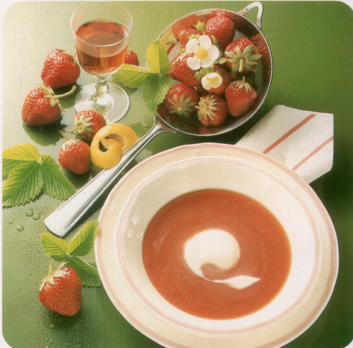 Soupe glacée aux fraises