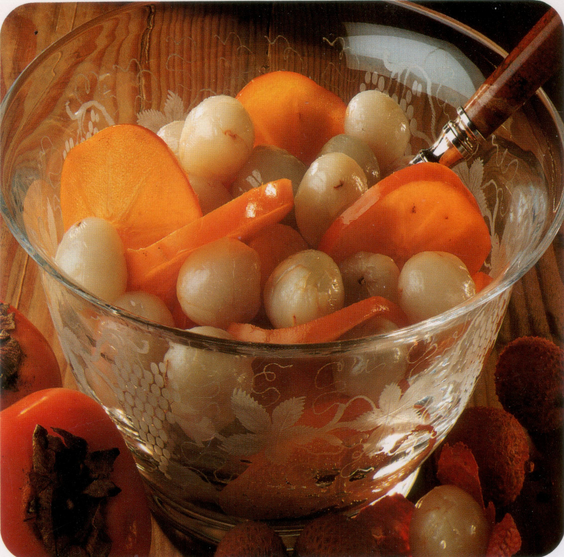 Macédoine de litchis et de kakis