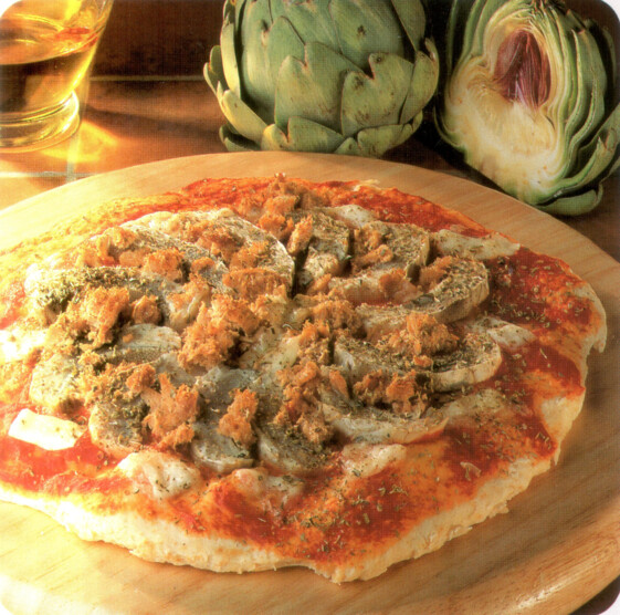 Pizza au thon et aux fonds d'artichauts
